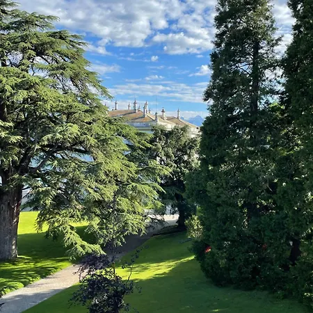 Loppia Lakeside Retreat-Bellagio Apartment